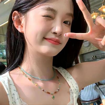 山林中头一个女人 封面